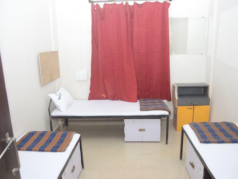 Nilraj Lodge Ratnāgiri Exteriör bild