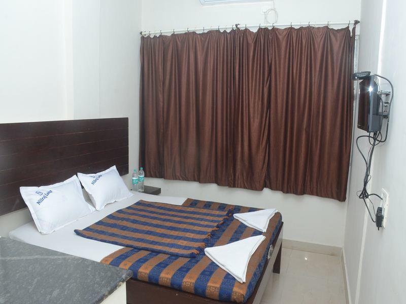 Nilraj Lodge Ratnāgiri Exteriör bild